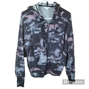 Athleta Triumph punk and grey women's camo jacket with full zip size XS